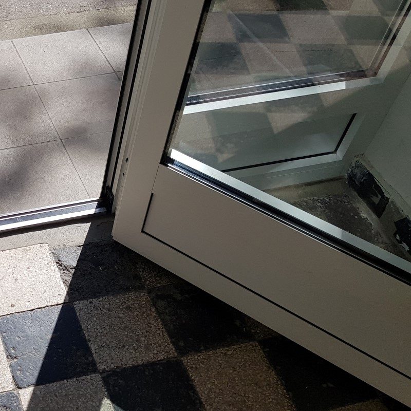 alumínium nyílászáróknál alkalmazott hőszigetelt üvegek